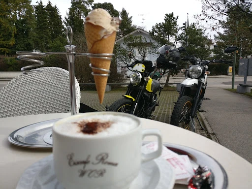 Wolfratshausen Eiscafé Roma photo 2